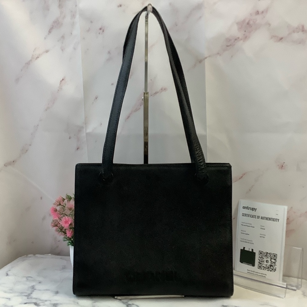 GUC Chanel Caviar Tote - Picture 1 of 9